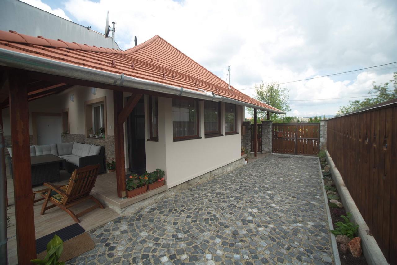 Podium Holiday home Eger